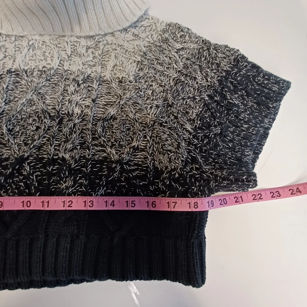 Alice + Olivia Florence Marled Crop Turtleneck Sweater Size Small Oversized_9